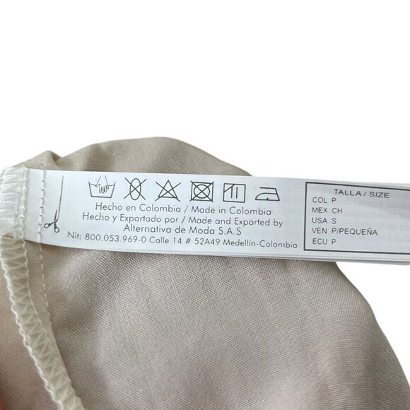 Touche Ruffle Trimmed Slip Blouse Cream Women’s Size Small Viscose Lined - Picture 6 of 7